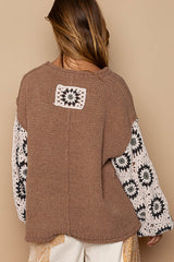 Round Neck Fit Pullover-Brown