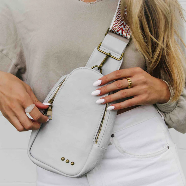 Jordon Sling Bag Cream